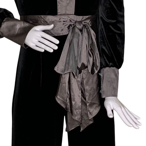 Kloth Velour Deep-V Jumpsuit Long Sleeve Wide Leg Black Size M - Picture 4 of 13